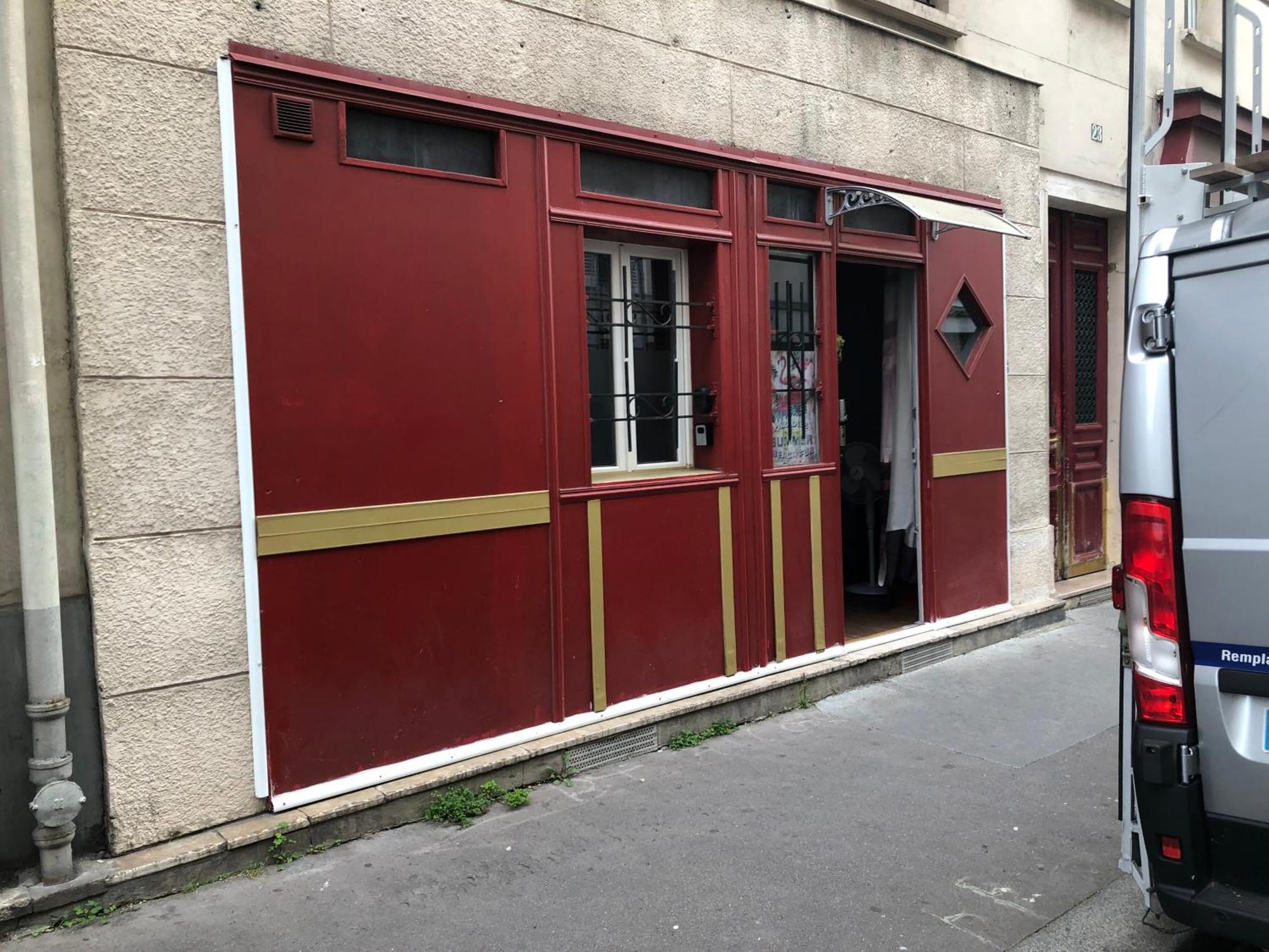 Guesthouse Familial Pour 2,3,4 Personnes De 44M2- Accessible Handic -Rez De Chaussee-Vues Sur Rue Et Patio Prive - Sejour, Chambre Separee-Cuisine,Salle De Bain,Lit Double Et Canape-Lit 2Pers-Entree De La Rue Berzelius-5 Minutes Du Metro Brochant-Lig Paris Dış mekan fotoğraf
