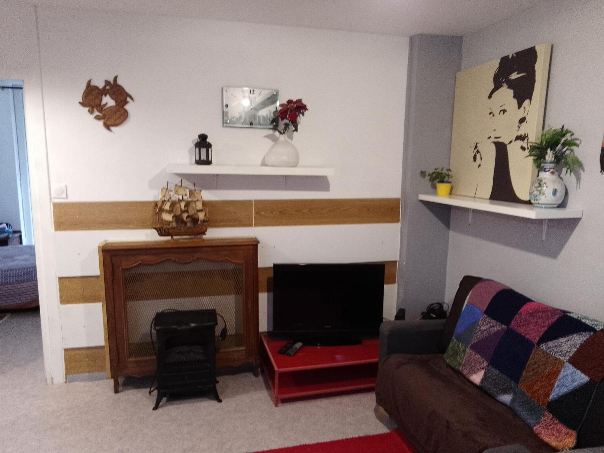 Guesthouse Familial Pour 2,3,4 Personnes De 44M2- Accessible Handic -Rez De Chaussee-Vues Sur Rue Et Patio Prive - Sejour, Chambre Separee-Cuisine,Salle De Bain,Lit Double Et Canape-Lit 2Pers-Entree De La Rue Berzelius-5 Minutes Du Metro Brochant-Lig Paris Dış mekan fotoğraf